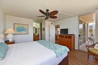 Royal Kahana 1020 · RK 1020 BeachFront 2BD Condo w Ocean Views A - 7