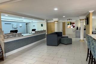 Baymont by Wyndham Nacogdoches Near University - Nacogdoches - 8