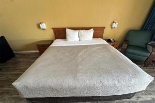 Baymont by Wyndham Nacogdoches Near University - Nacogdoches - 2