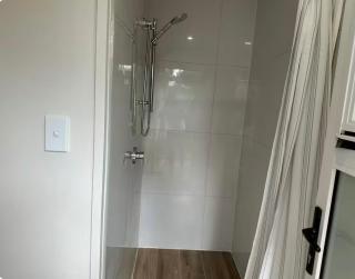 Mains Rd studio 带沙发阳光房 M8 - 9