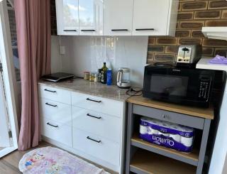 Mains Rd studio 带沙发阳光房 M8 - 4