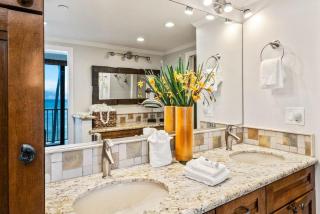 Valley Isle 304 · VI 304 Beautifully Decorated OceanFront Condo - 4