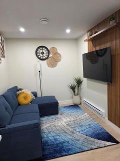 Cozy & Stylish 1BR Suite - 0