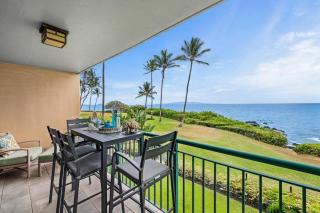 Punahoa 202 · PUN 202 Oceanfront Condo w Stunning Ocean Views - 3