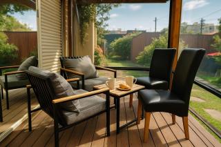 Stylish 4BR Easy CBD Access Walk to Train & Shops - 6