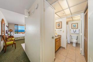 Kaanapali Shores 940 · KS 940 Top Floor Studio w Ocean Views AC - 2