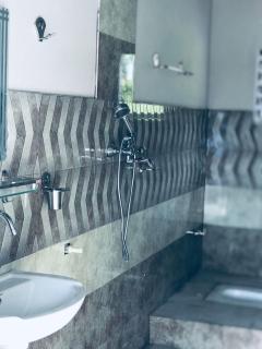 Hidden leaf Guesthouse - 1