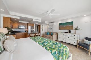 Papakea A306 · Papakea A306 Remodel Oceanfront Studio Getaway - 8
