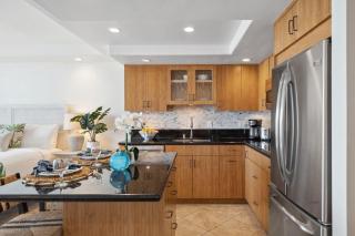 Papakea A306 · Papakea A306 Remodel Oceanfront Studio Getaway - 6