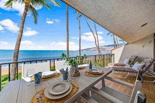 Maalaea Surf A6 · MAS A6 Remodeled Beachfront 2BD w Year Round B - 4