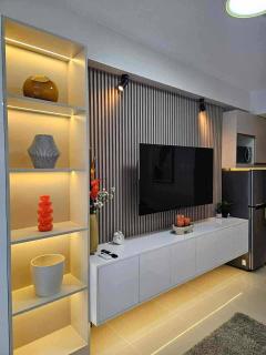 Scandi-Inspired Pasay Apartment for Rent - Entire House with Balcony facing MOA - 9