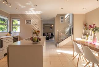 Great Location On Gilbert - 3BR 2 level townhouse - 9