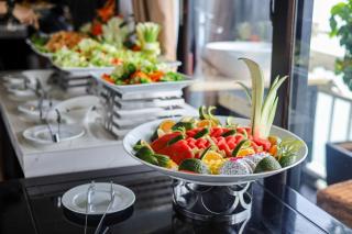 Oasis Bay Party Cruise - 8