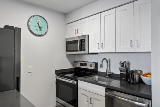 Lahaina Shores 523 · LS 523 Direct Beachfront Studio with Stunni - 9