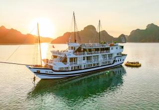 Oasis Bay Party Cruise - Ha Long Bay Tour - 3
