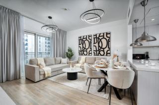 DVH Luxe Retreats 2BR Yas Island near Ferrari World & Yas Mall - 5