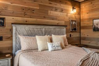 Smoky Mountain Cabin Rental, Family Retreat with - 4