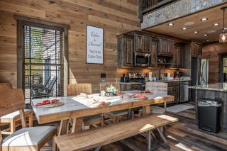 Smoky Mountain Cabin Rental, Family Retreat with - 1