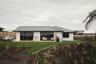 Bell Block Beauty - pristine 3BR home near beach - 9