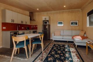 Tremorne Stay - the ultimate cosy couple cottage - 8