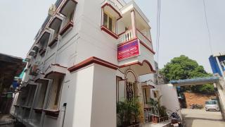 ROAMERS INN Backpackers Hostel - 9