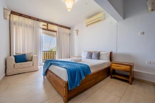 Fabulous Beach Apartment - 3