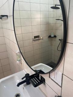 Sisa Omi Apartments - 2