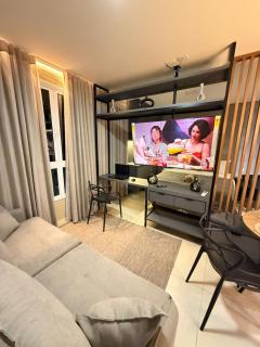 DNA Flat novo e lindo, com piscina incrível - 0