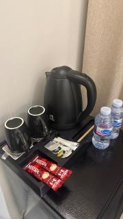 غرفة وصالة بدخول ذكي وشاشة 75 بوصة سمارت - 1