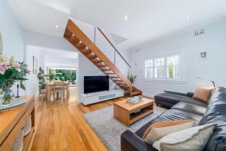 Coastal Haven - Live the Bondi Dream - 3 Bedrooms - 9