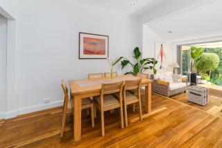 Coastal Haven - Live the Bondi Dream - 3 Bedrooms - 6