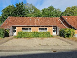 Comfortable Danish Room for Duo Stays - 0