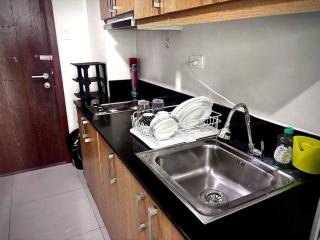 Kempt Pasay City Apartment for Rent - Perfect for Short-Term Stay front of MOA - 5