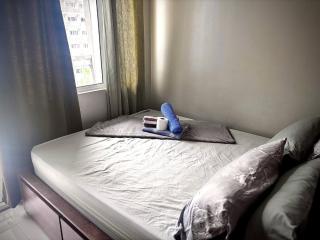 Kempt Pasay City Apartment for Rent - Perfect for Short-Term Stay front of MOA - 3