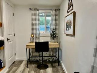 Uptown Estates - Aspen Suite - 6