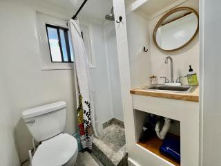 Uptown Estates - Aspen Suite - 1