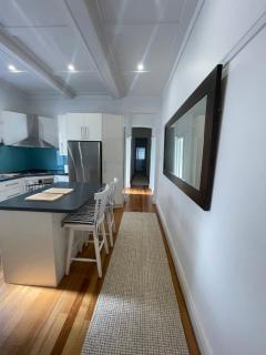 Dolphin Sands - flat barefoot walk to Coogee Beach - 2