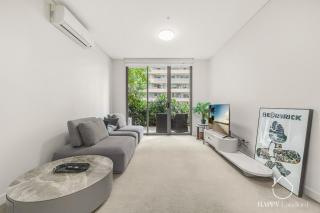 Merrylands Comfy 2b1b Apartment - 0