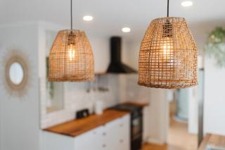 Charming Cottage - with deck & beach access - 1