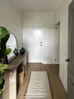 Hillview Studio One - 2