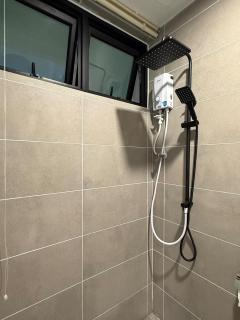 StayCO - D'Millenia Residences - Studio Unit - 5