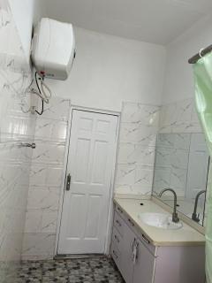 Groove Vacation Homes - 1