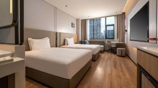 Holiday Inn Express Ziyang City Center by IHG - 1