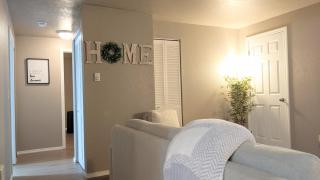 Beautiful Midtown Apartment✪ Kitsap⎜Essence - 4