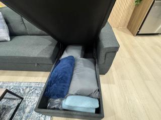 Walkout basement suite with canal view near airport - 9