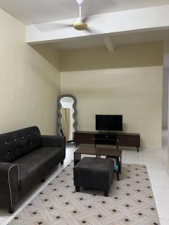 Dua Puteri Homestay - 0