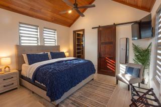 Paradise Palms and The PoolClub at Mahogany Bay - 0