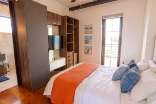 Paradise Palms and The PoolClub at Mahogany Bay - 1