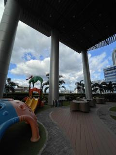 Lush Urban Studio - 8