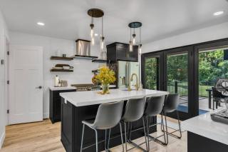 Elegant Modern Escape - 5